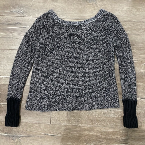 American Eagle Sweater - Picture 3 of 3